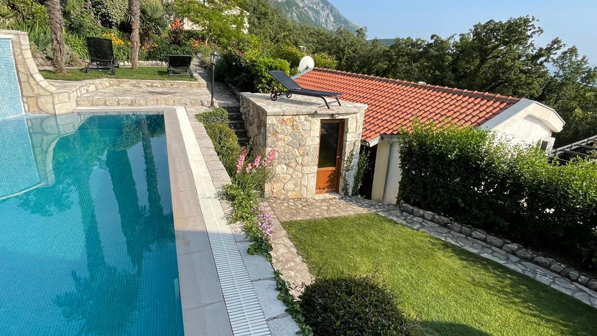 House In The Mountains Near Budva Exterior photo