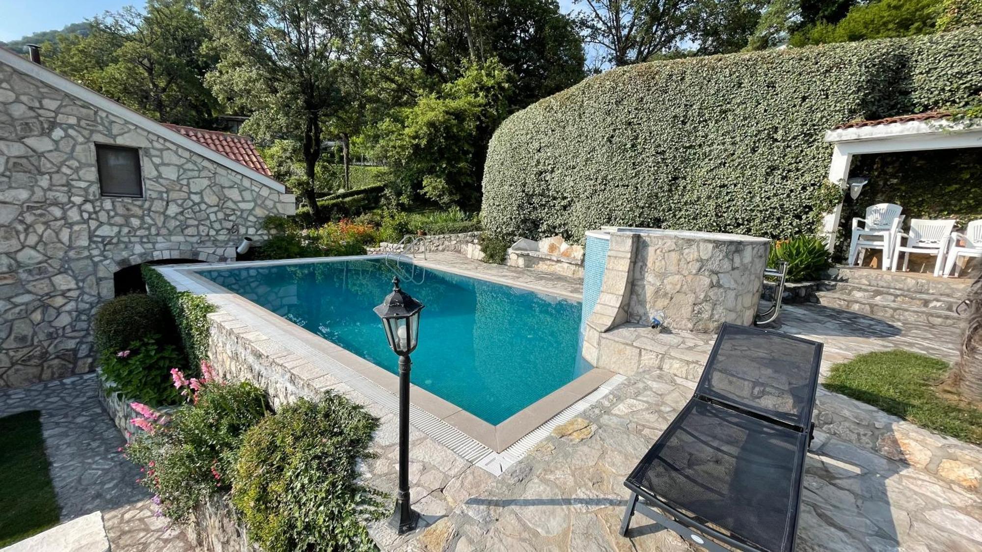 House In The Mountains Near Budva Exterior photo
